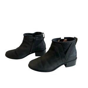 Vionic Joslyn Suede Leather Wool Ankle Booties in Charcoal